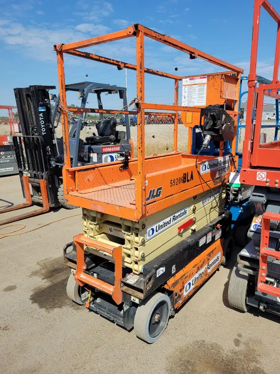 2018 JLG 1932R Scissor Lift