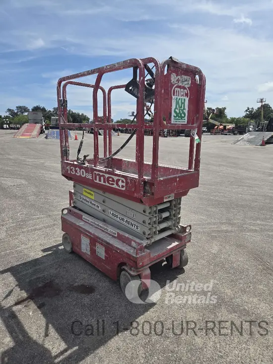 2017 MEC 1330SE Scissor Lift