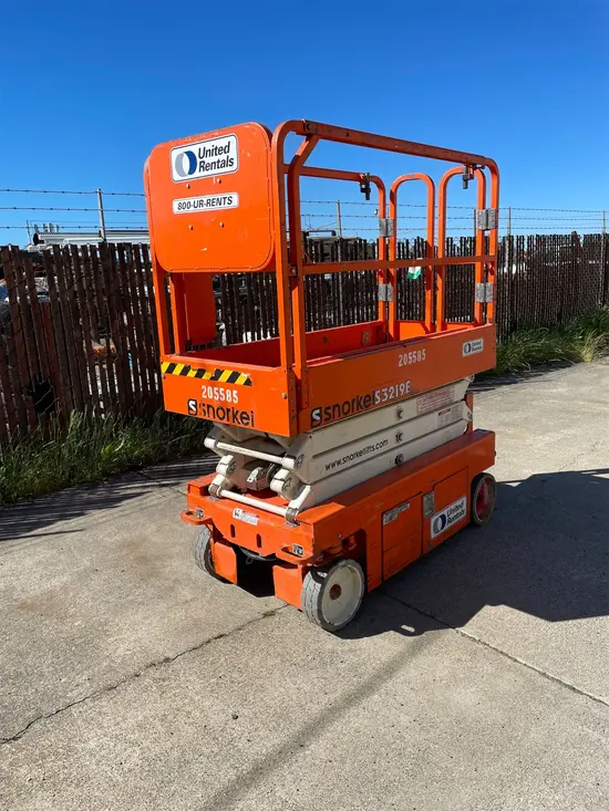 2018 Snorkel S3219E Scissor Lift