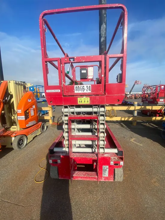 2018 MEC 4046SE Scissor Lift
