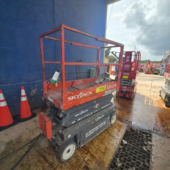 2018 Skyjack SJIII3219 Scissor Lift