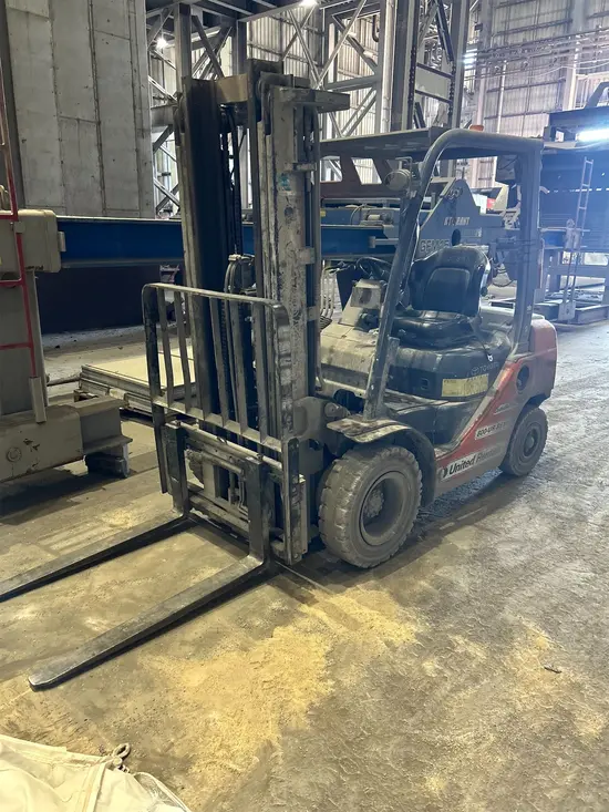 2018 Toyota 8FDU25 Warehouse Forklift