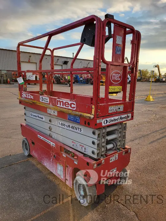2019 MEC 2632SE Scissor Lift