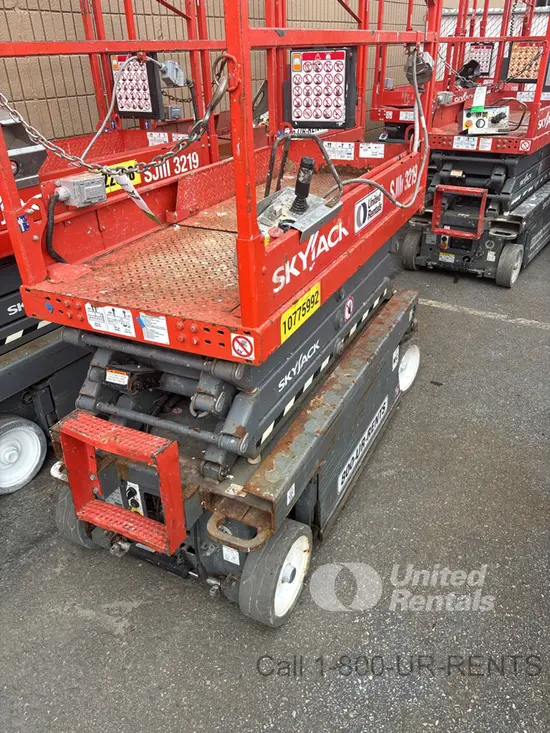 2018 Skyjack SJIII3219 Scissor Lift