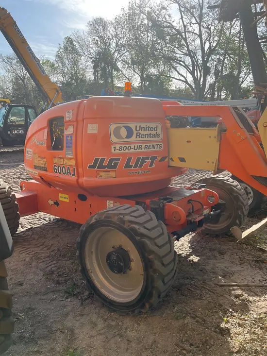 2017 JLG 600AJ Articulating Boom Lift