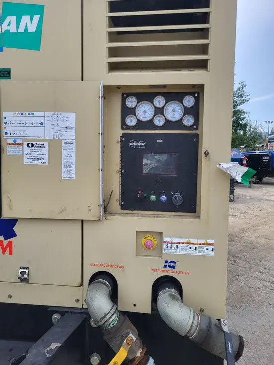 2017 Doosan HP1600WCU-T4FIQ Air Compressor
