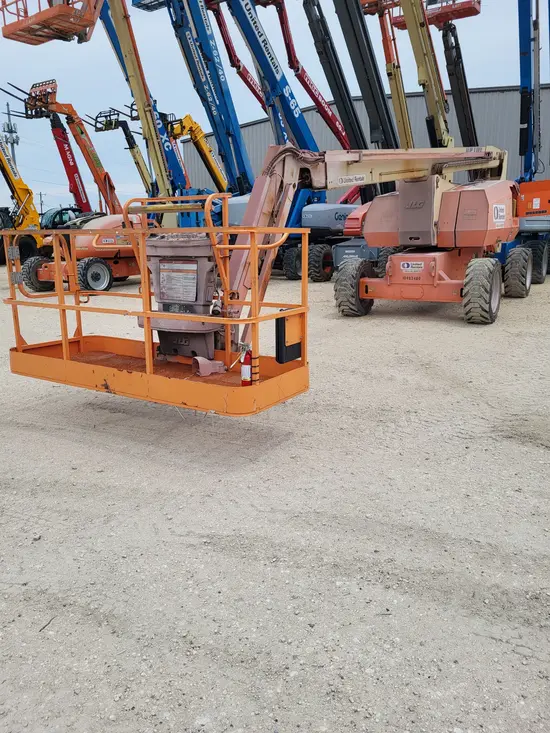 2016 JLG 800AJ Articulating Boom Lift
