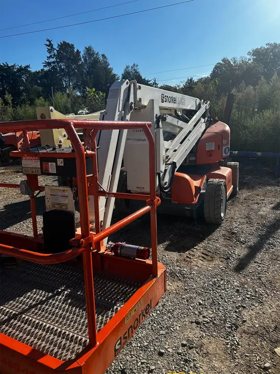 2016 Snorkel A46JE Articulating Boom Lift