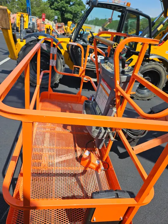 2016 JLG 600AJ Articulating Boom Lift
