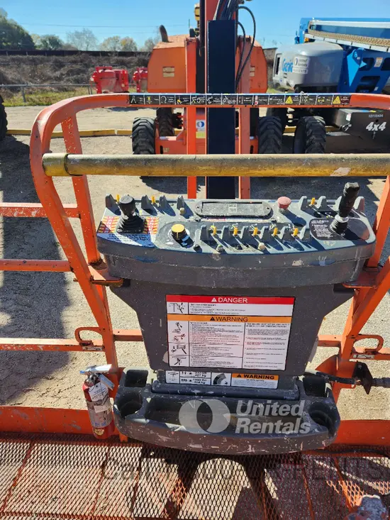 2017 JLG 800AJ Articulating Boom Lift