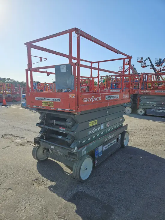 2018 Skyjack SJIII4632 Scissor Lift