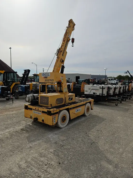 2014 Broderson IC-35-2F