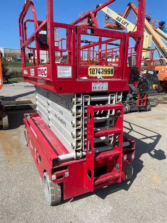 2018 MEC 4046SE Scissor Lift