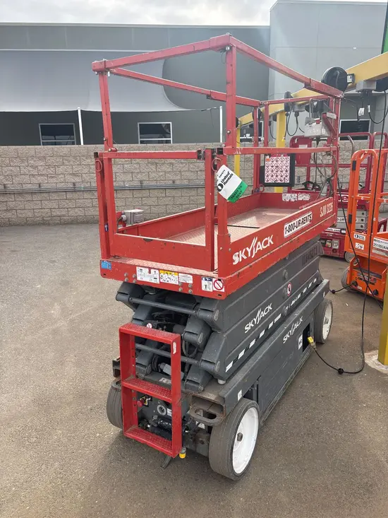 2018 Skyjack SJIII3226 Scissor Lift
