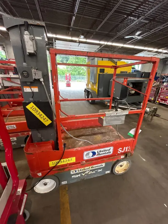 2019 Skyjack SJ12 Self-Propelled One-Person Lift