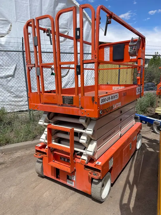 2018 Snorkel S4732E Scissor Lift