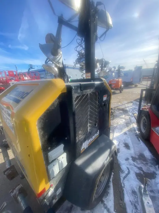 2019 Allmand NIGHT LIGHT V Portable Light Tower