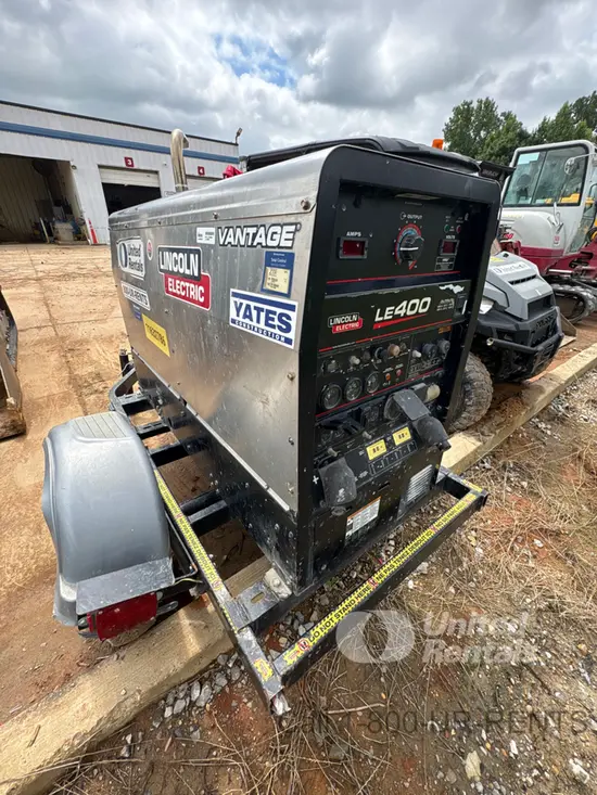 2023 Lincoln Electric LE400 Welder