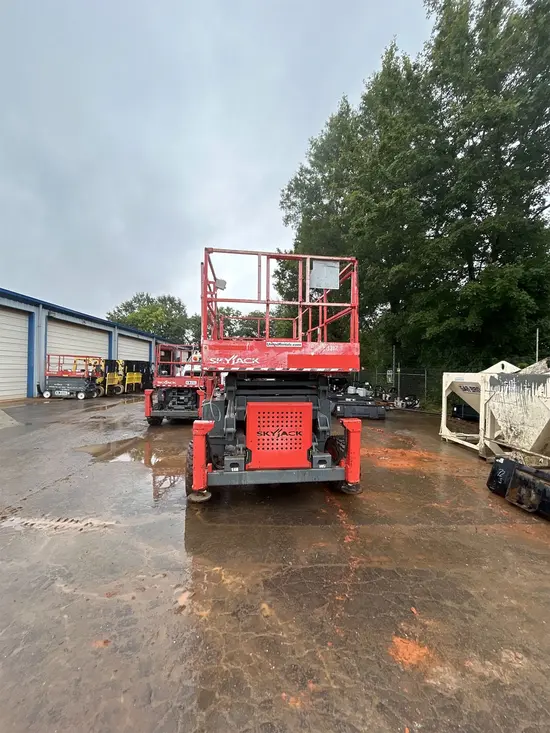 2018 Skyjack SJ8841RT Rough Terrain Scissor Lift