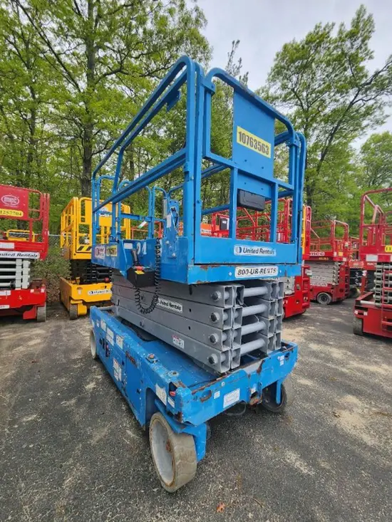 2018 Genie GS-3246 Scissor Lift