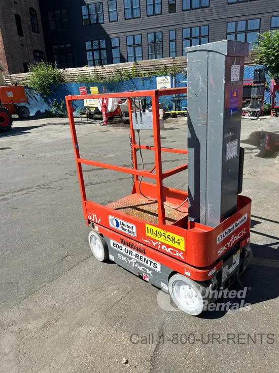 2016 Skyjack SJ12 Self-Propelled One-Person Lift