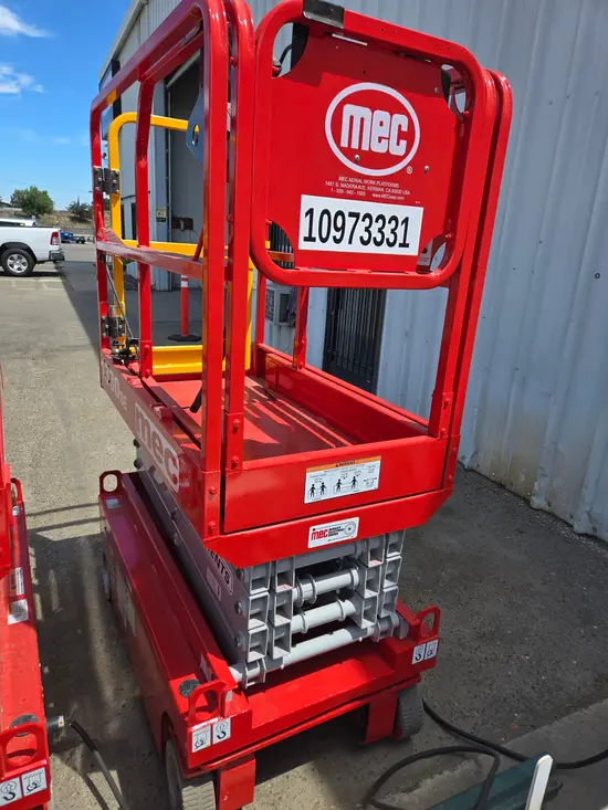 2019 MEC 1330SE Scissor Lift