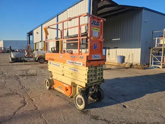 2017 JLG 2632ES Scissor Lift