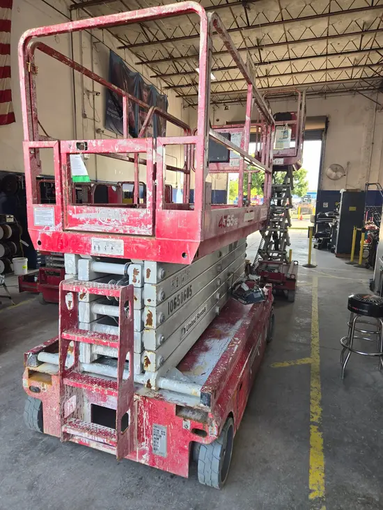 2017 MEC 4555SE Scissor Lift