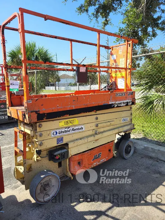 2017 JLG 2632ES Scissor Lift