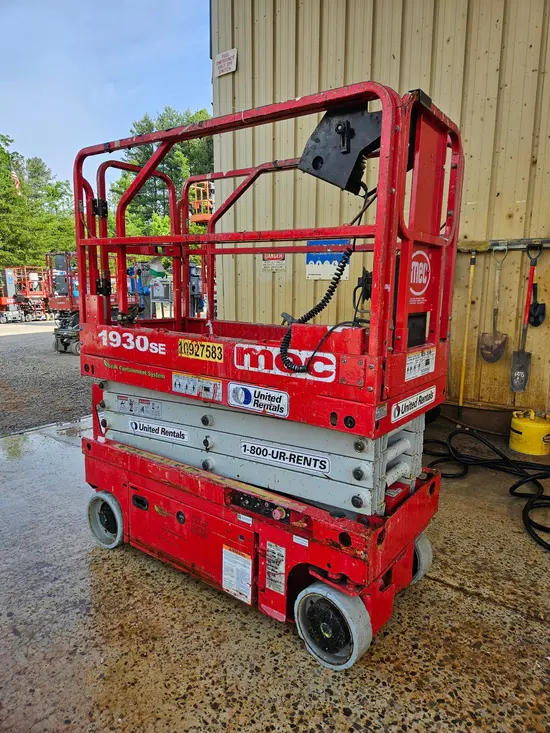 2019 MEC 1930SE Scissor Lift