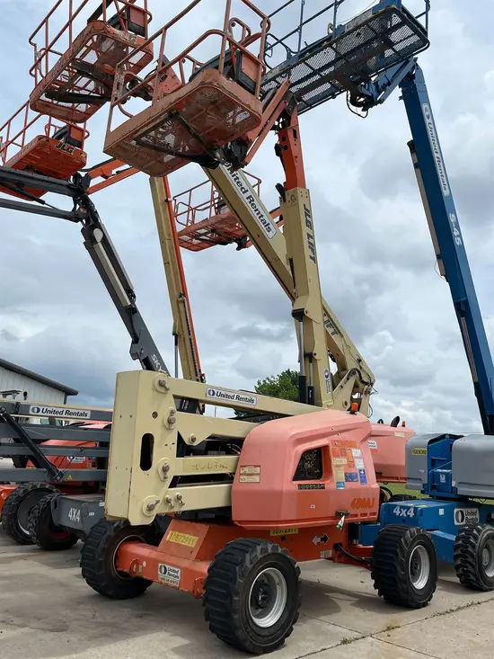 2017 JLG 450AJ Articulating Boom Lift