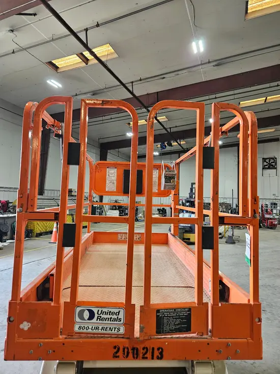 2017 Snorkel S4732E Scissor Lift