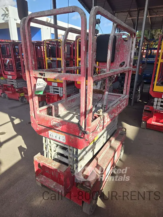 2017 MEC 1330SE Scissor Lift