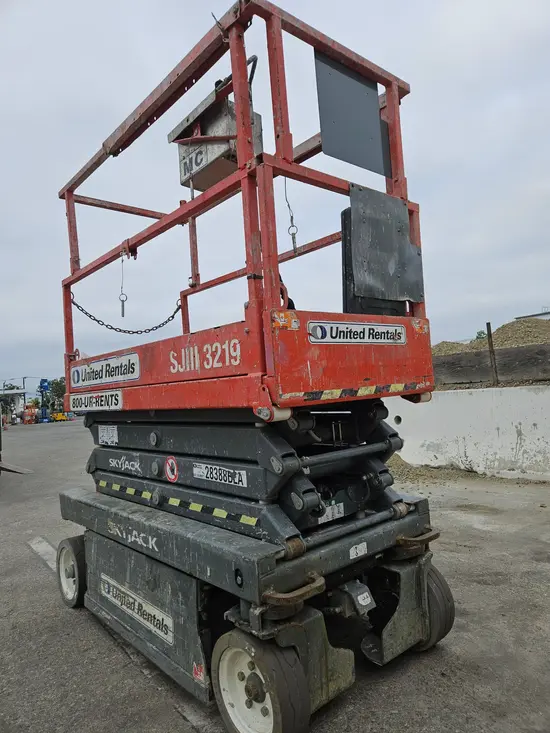 2016 Skyjack SJIII3219 Scissor Lift