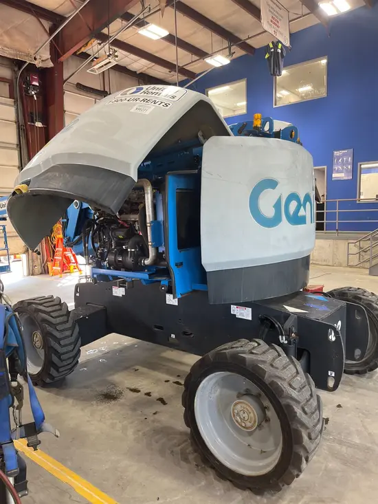 2016 Genie Z-62/40 Articulating Boom Lift