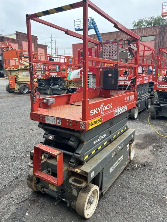 2016 Skyjack SJIII3219 Scissor Lift