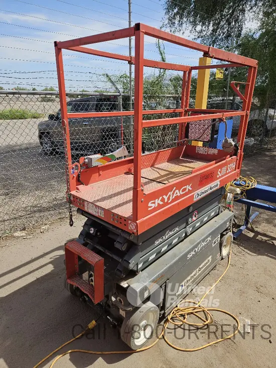 2018 Skyjack SJIII3219 Scissor Lift