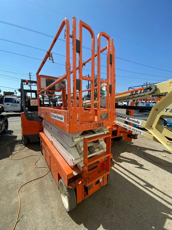 2019 Snorkel S3226E Scissor Lift