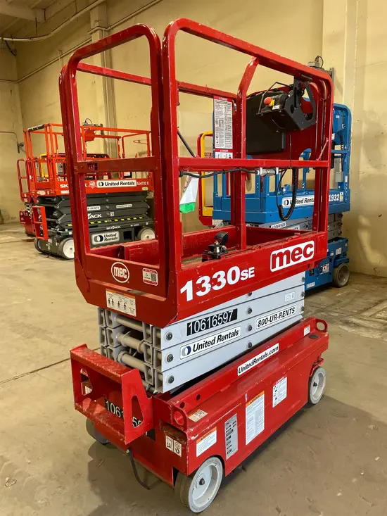 2017 MEC 1330SE Scissor Lift