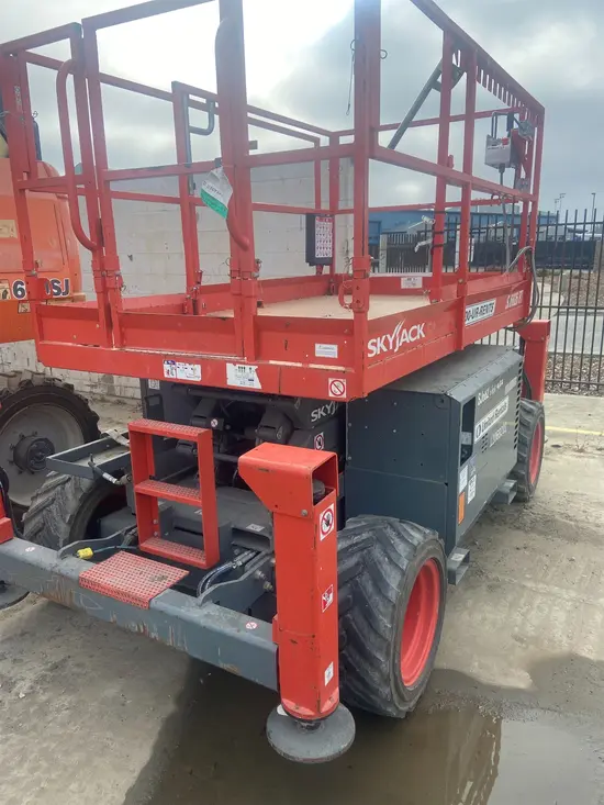 2020 Skyjack SJ6826RT Rough Terrain Scissor Lift