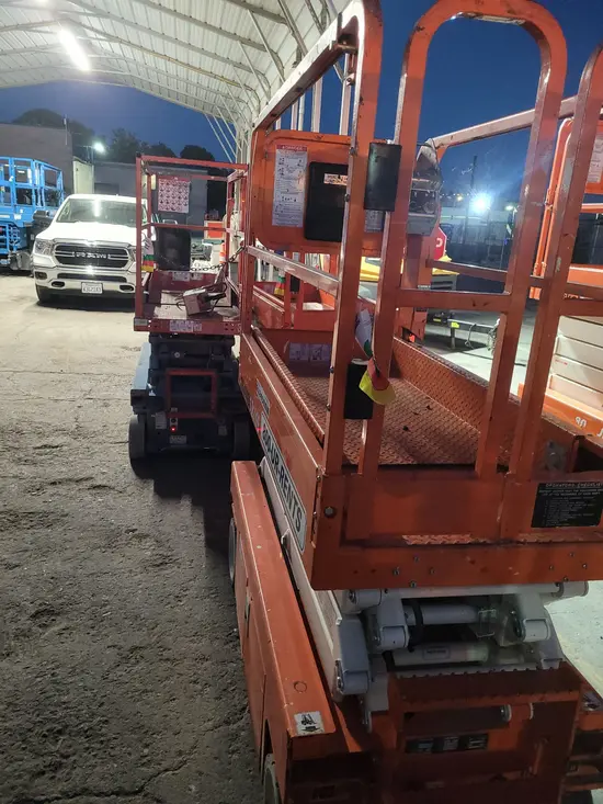 2018 Snorkel S3219E Scissor Lift