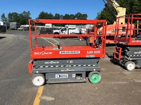 2019 Skyjack SJIII3220 Scissor Lift