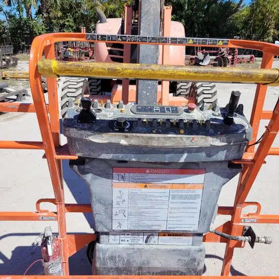 2017 JLG 600AJ Articulating Boom Lift