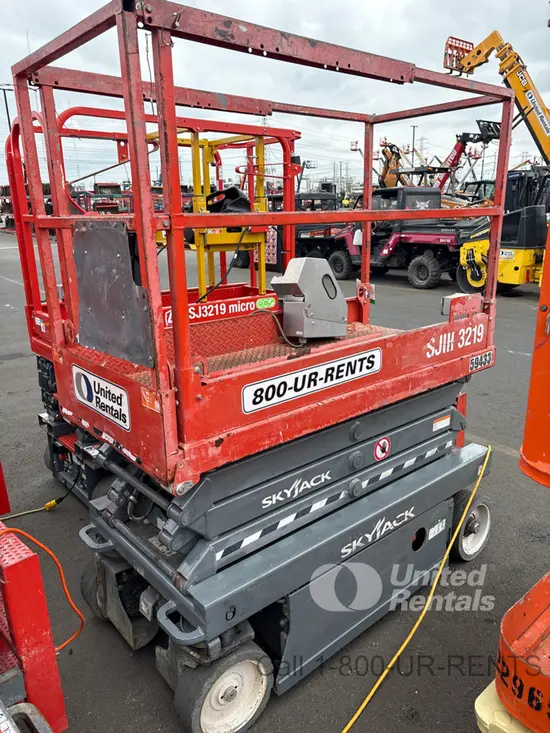 2018 Skyjack SJIII3219 Scissor Lift