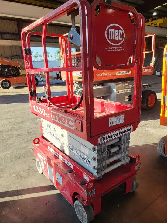 2018 MEC 1330SE Scissor Lift
