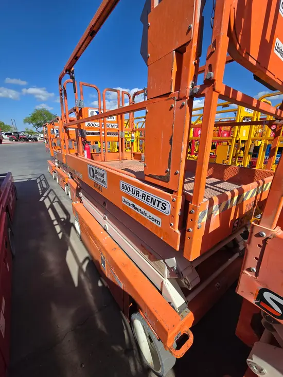 2018 Snorkel S4726E Scissor Lift