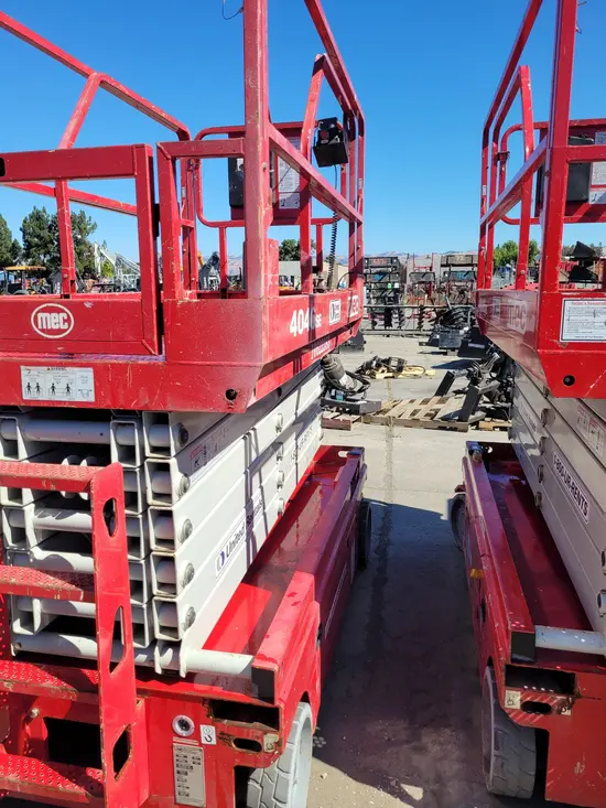 2017 MEC 4046SE Scissor Lift