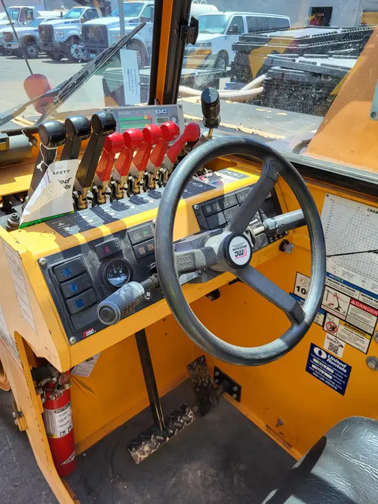 2016 Broderson IC-80-3J