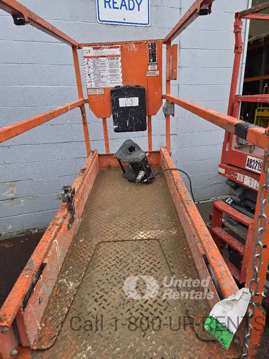 2017 JLG 1932R Scissor Lift