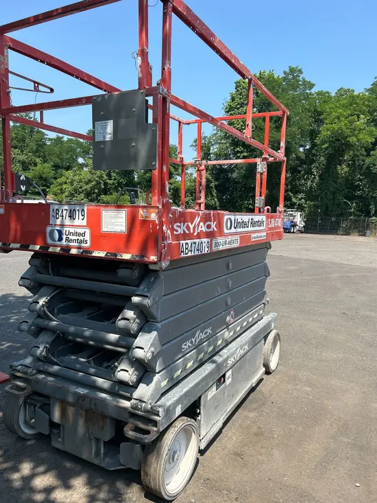 2018 Skyjack SJIII4740 Scissor Lift